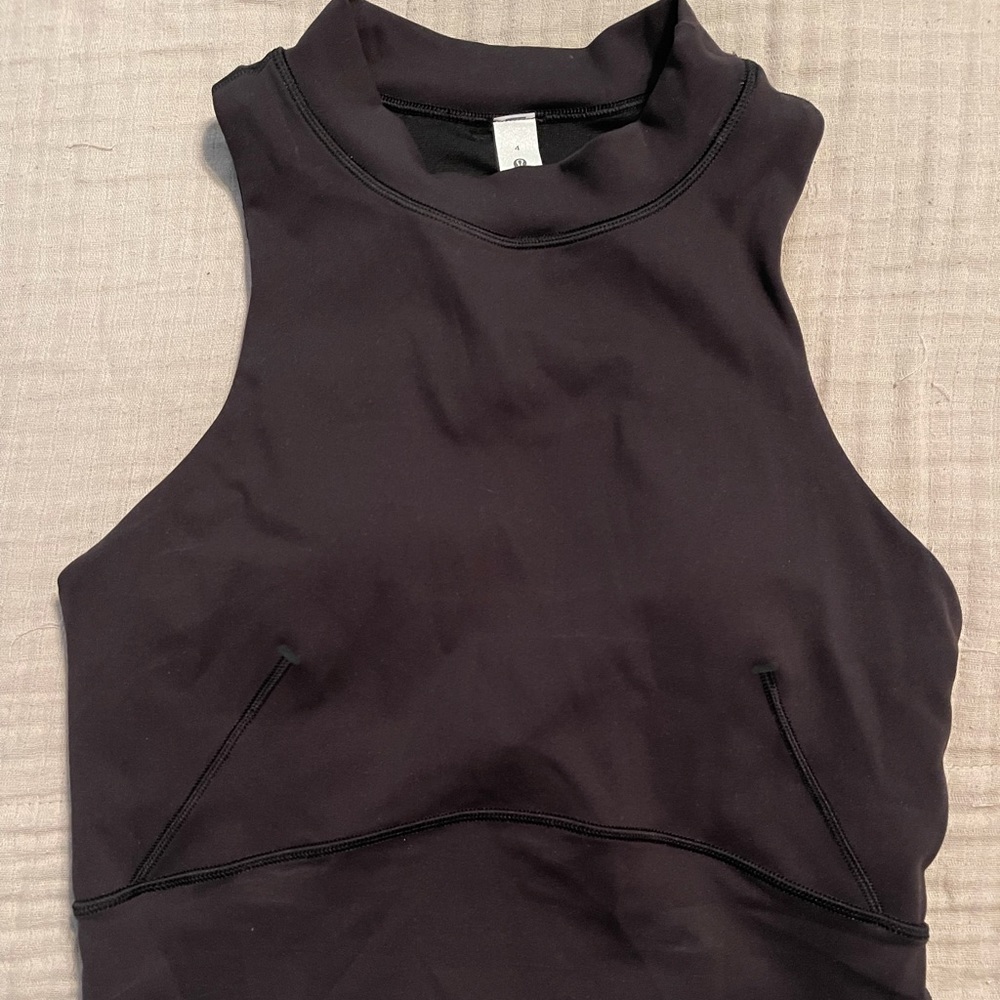 NWOT Cropped Lululemon Tank- Size 4
